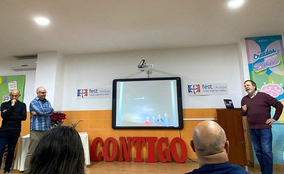 ACTIVIDAD INFORMATIVA REALIZADA EN EL COLEGIO VIRGEN DE LA CABEZA.