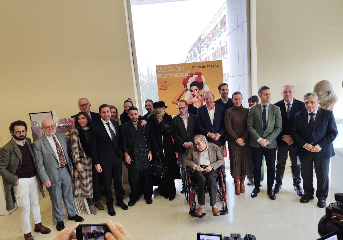 FOTO DE FAMILIA DE LA PRESENTACIÓN DE ANDUJAR FLAMENCA.