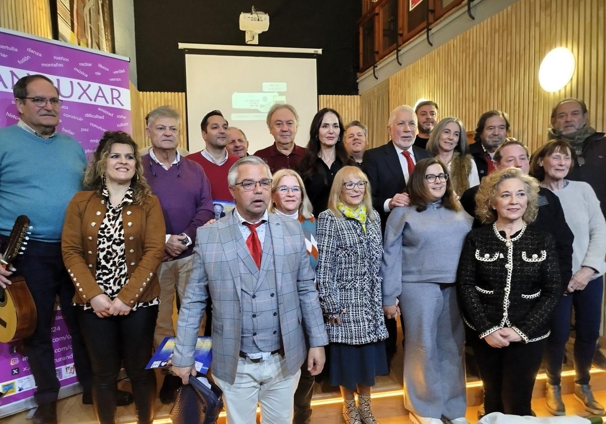 PARTICIPANTES EN EL HOMENAJE A PABLO ALCALDE.