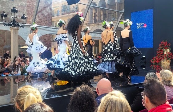 El alcalde califica de impecable el desarrollo de Andújar Flamenca