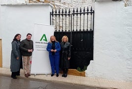ÁNGELA HIDALGO EN SU VISITA A PORCUNA,