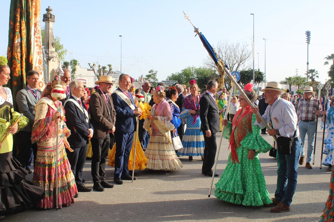 Las imágenes de la recepción de las hermandades en Andújar