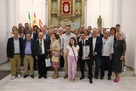 FOTO DE FAMILIA TRAS EL ACTO DEL PREGÓN.