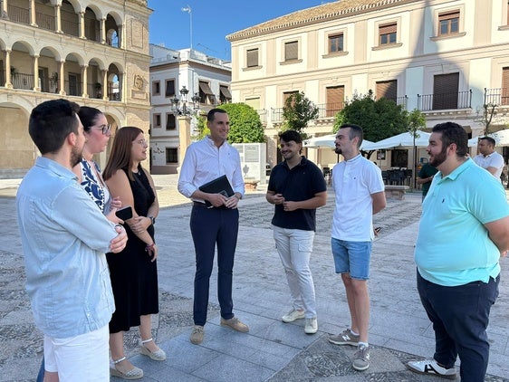El PSOE acusa al gobierno de la Junta de derribar las políticas de Juventud