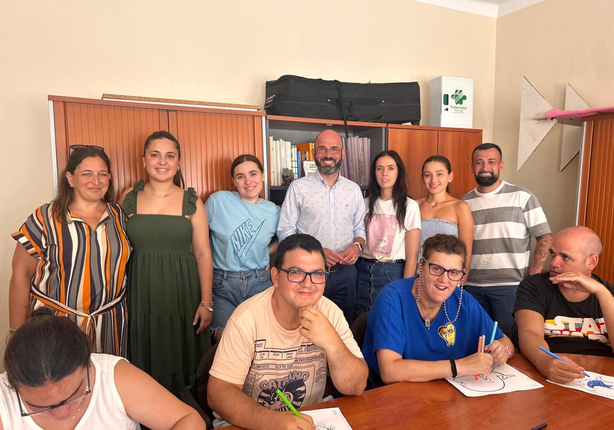 Manuel Mezquita con los monitores e integrantes.