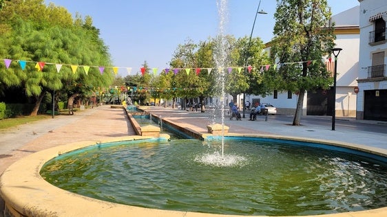 LA ZONA DEL PARQUE SE HA ENGALANADO PARA LA OCASIÓN.