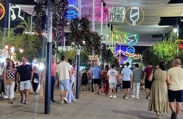 ASPECTO QUE REGISTRÓ EL FERIAL LA ÚLTIMA NOCHE.