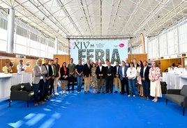 AUTORIDADES EN EL ACTO DE INAUGURACIÓN DE ESTA MAÑANA Y STAND DE LA MIEL ANDUJAREÑA.