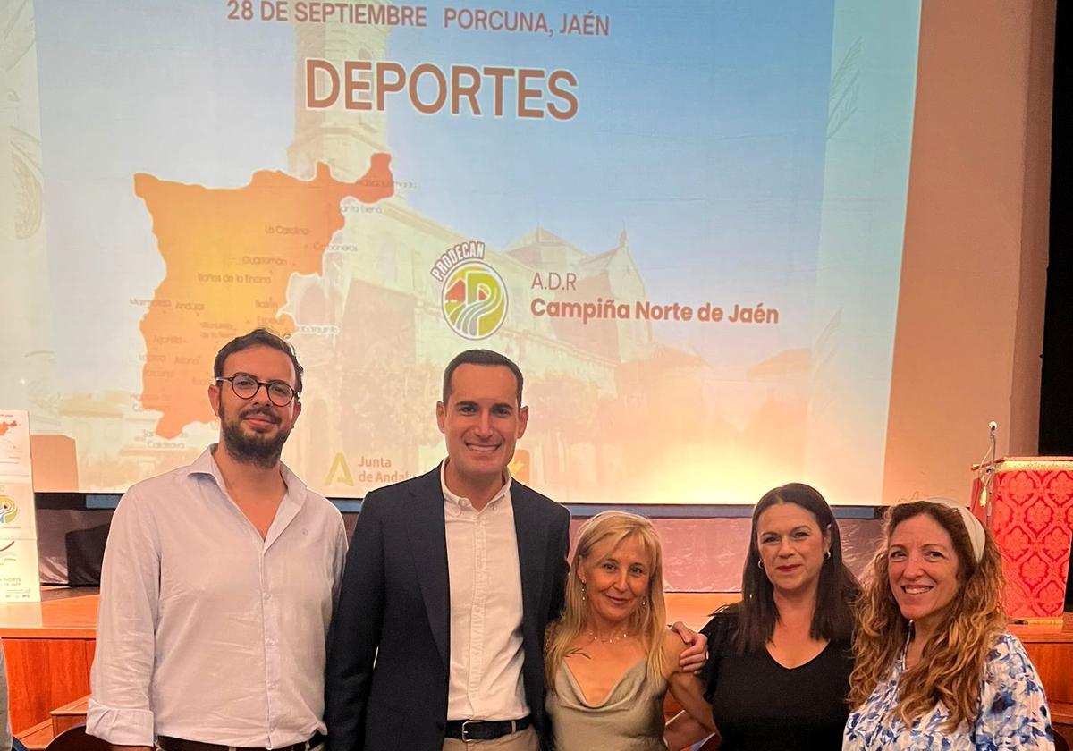 JUAN LATORRE HA ESTADO PRESENTE EN LA ENTREGA DE LOS PREMIOS.