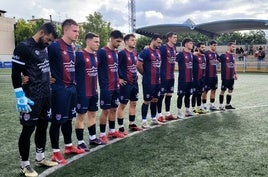 MINUTO DE SILENCIO POR LA MUERTE DE UN FAMILIAR DE MARIO PÉREZ.