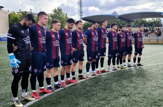 MINUTO DE SILENCIO POR LA MUERTE DE UN FAMILIAR DE MARIO PÉREZ.