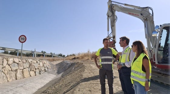 CONTRERAS HA VISIUALIDO LAS OBRAS DE LA CARRETERA.