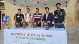 Responsables durante la presentación de la campaña.