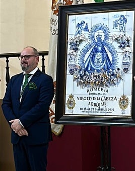 PEDRO LÓPEZ Y FRAN CARRISCONDO EL PASADO VIERNES EN LA ANTIGUA IGLESIA DE SANTA MARINA.