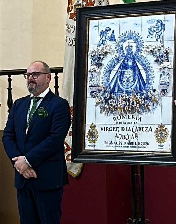 PEDRO LÓPEZ Y FRAN CARRISCONDO EL PASADO VIERNES EN LA ANTIGUA IGLESIA DE SANTA MARINA.
