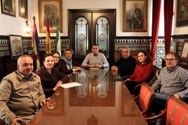 REGIDORES REUNIDOS HOY EN ARJONA.