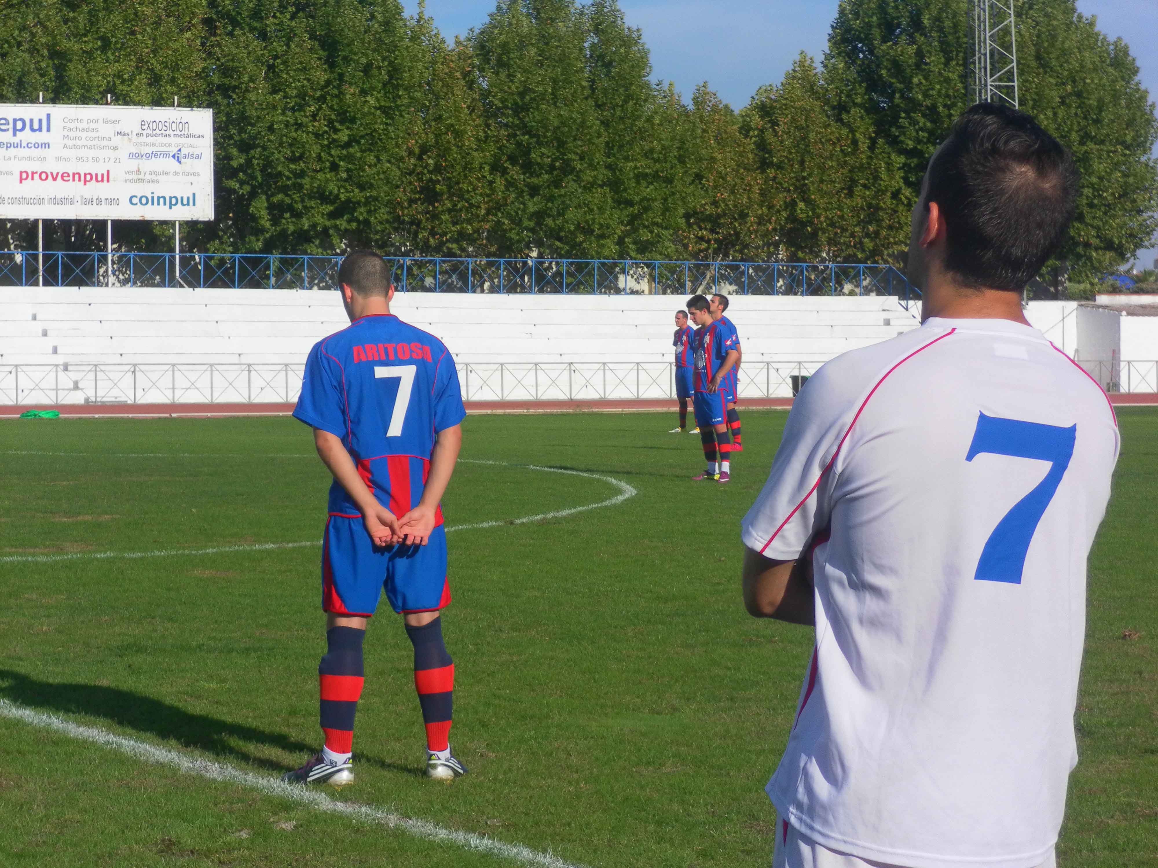 El Iliturgi obtiene una victoria sin brillo