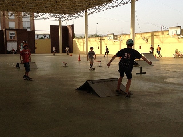 Circuito de skate para la práctica de los jóvenes