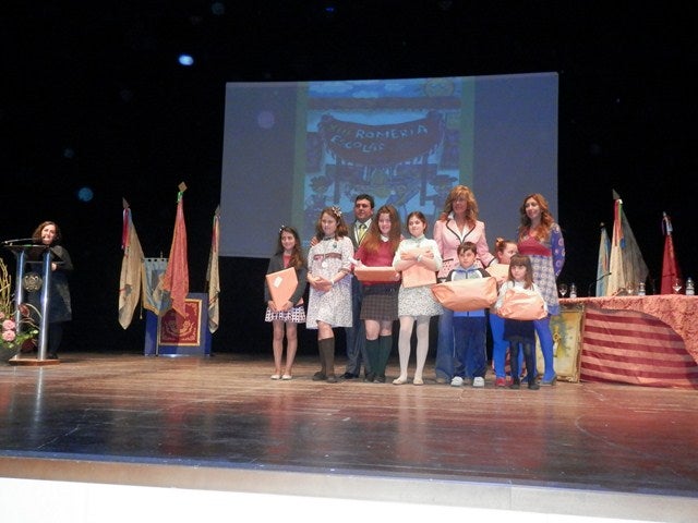 La Romería Escolar siembra el fervor mariano entre el alumnado de la ciudad