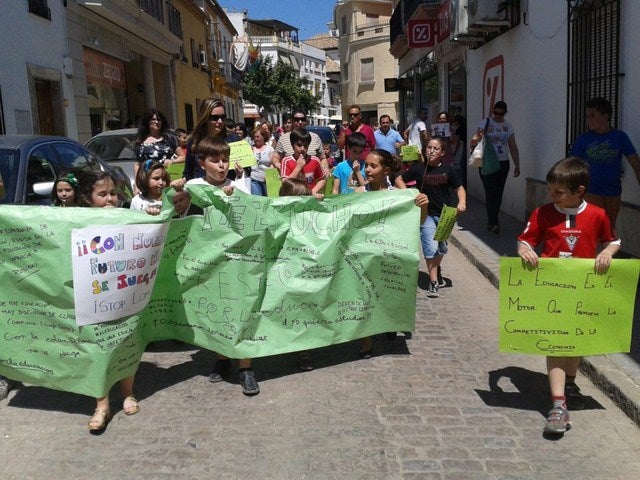 El Ampa Fuente Agria de Marmolejo se une a la Huelga de Educación mientras que en Andújar no cuenta con respaldo