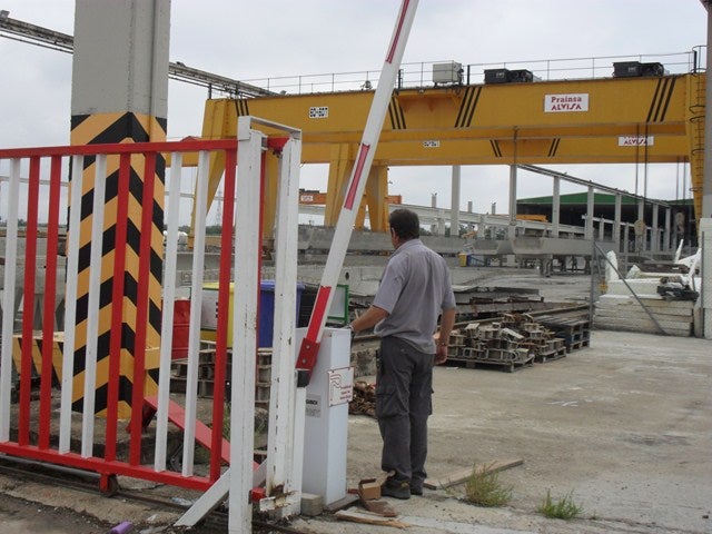 Un nuevo Expediente de Extinción de Contratos amenaza con el cierre de la planta de Alvisa
