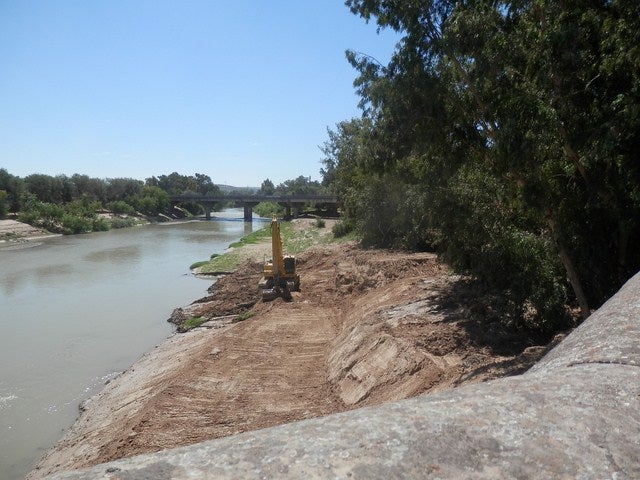 Acondicionado el márgen derecho del Guadalquivir