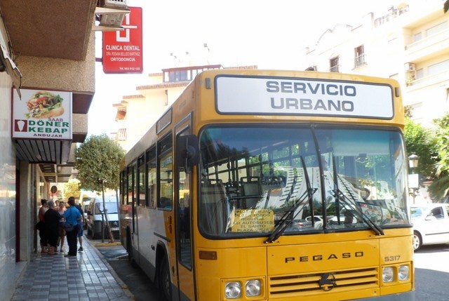 Se amplían los itinerarios del bus urbano con la nueva concesión del servicio