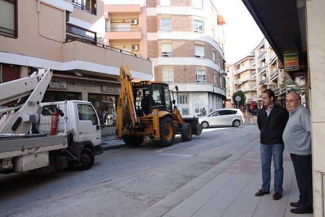 La remodelación de las calles 12 de Agosto y Doctor Fléming va a vertebrar el centro comercial con la ciudad