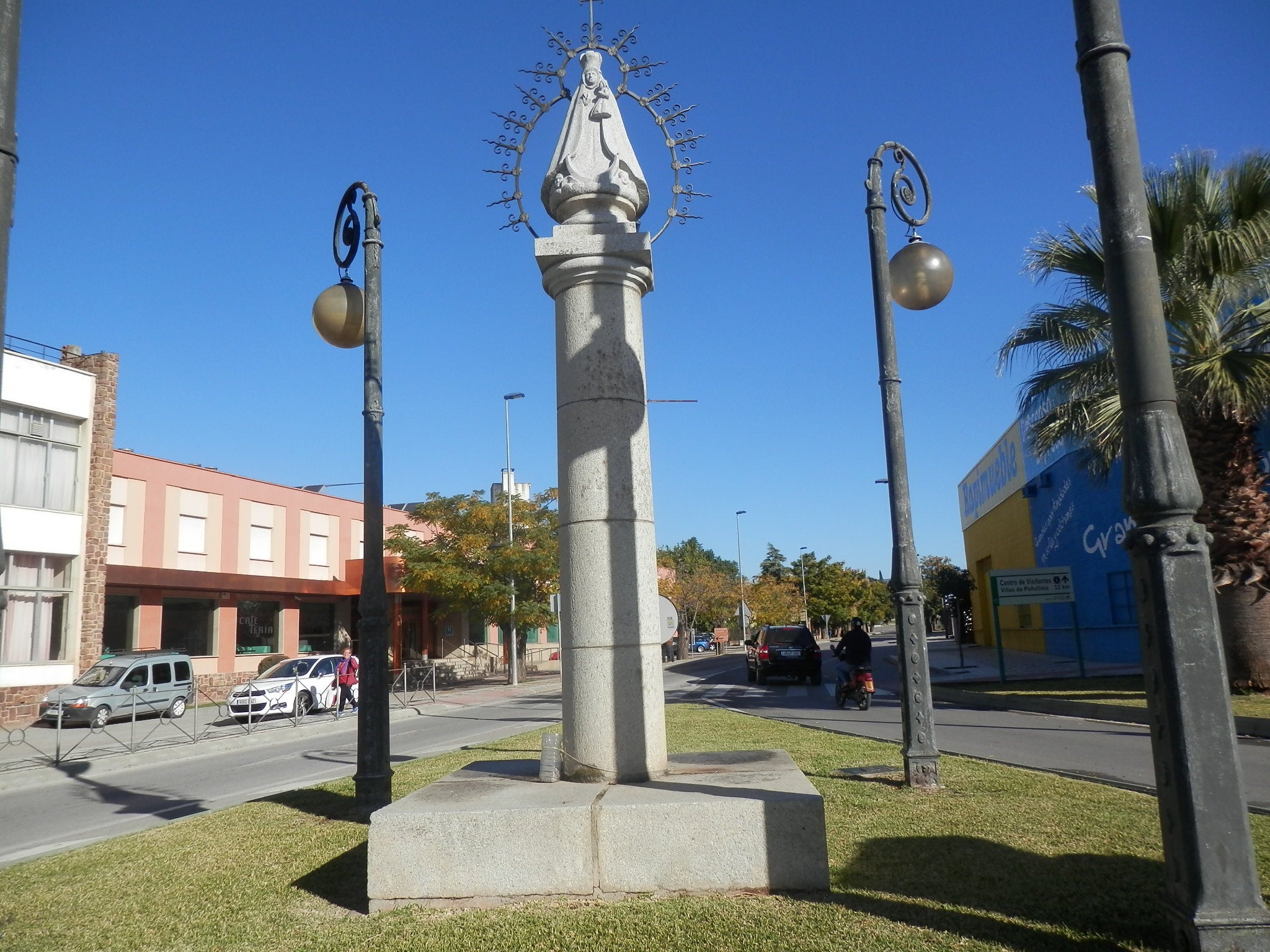 Hitos y controversias de la construcción de la ‘carretera de la Virgen’