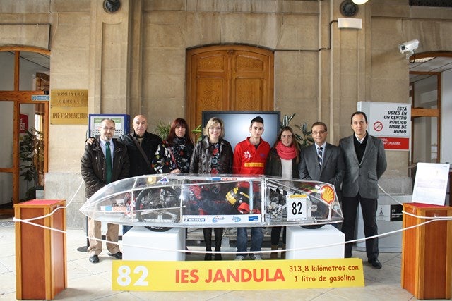 El equipo ‘Eco-Jándula’ exhibe en la Diputación de Jaén su progresión competitiva