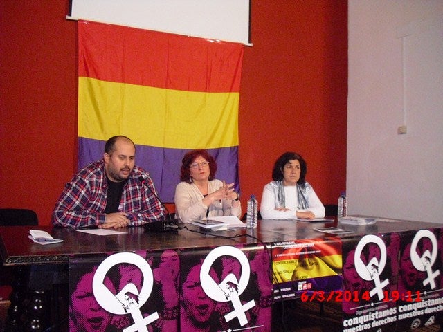 IU reivindica el papel de la mujer a través de la obra de María Teresa León