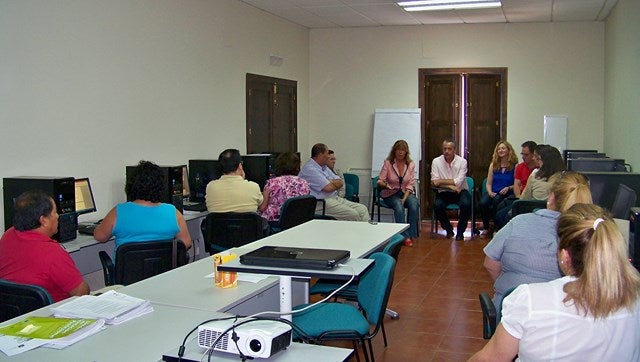 El consistorio promueve acciones formativas para el empleo dirigidas a mujeres