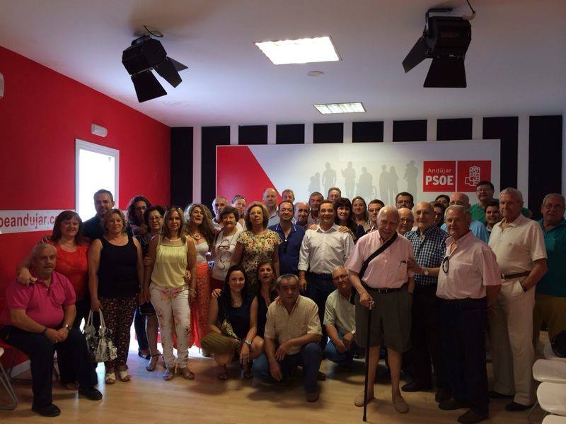 Los socialistas andujareños respaldan a Pedro Sánchez como nuevo secretario general