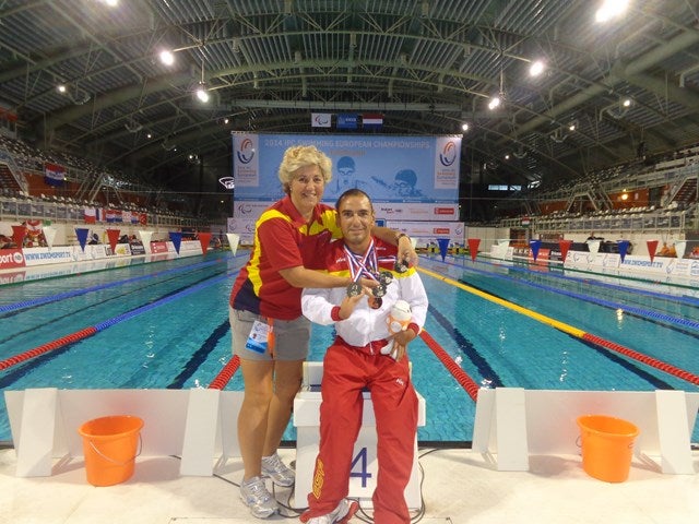 Miguel Ángel Martínez Tajuelo satisfecho con el pleno de metales en el Europeo de Natación Adaptada