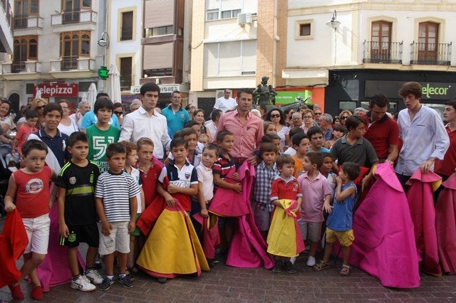 Refrescante oferta para divertir a niños, jóvenes y adultos previa a la Feria