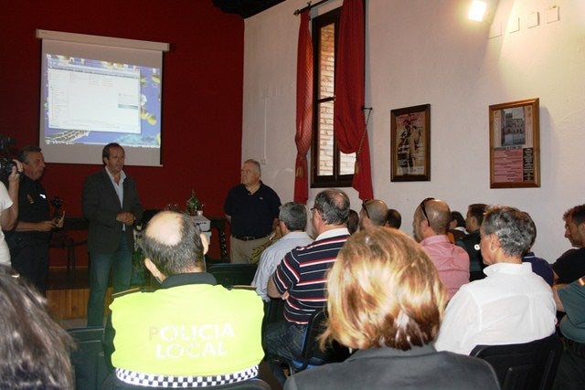 Una ponencia sobre bandas callejeras informa a la comunidad educativa