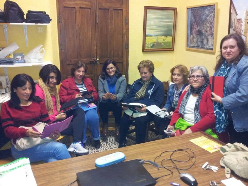 El club de lectura de Arjonilla asiste al encuentro provincial de colectivos