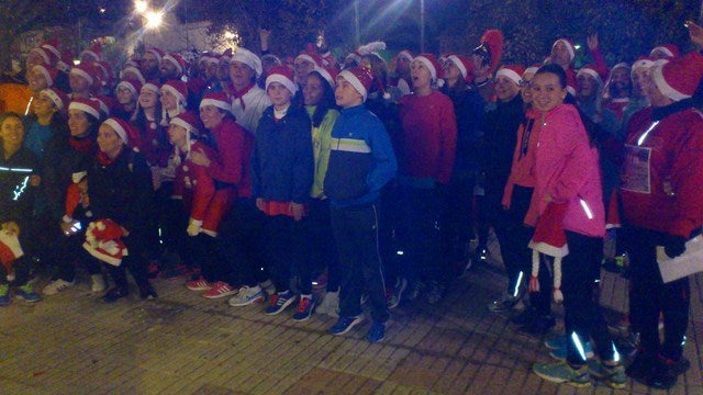 El Club Lopera Running despidió el año con una solidaria carrera