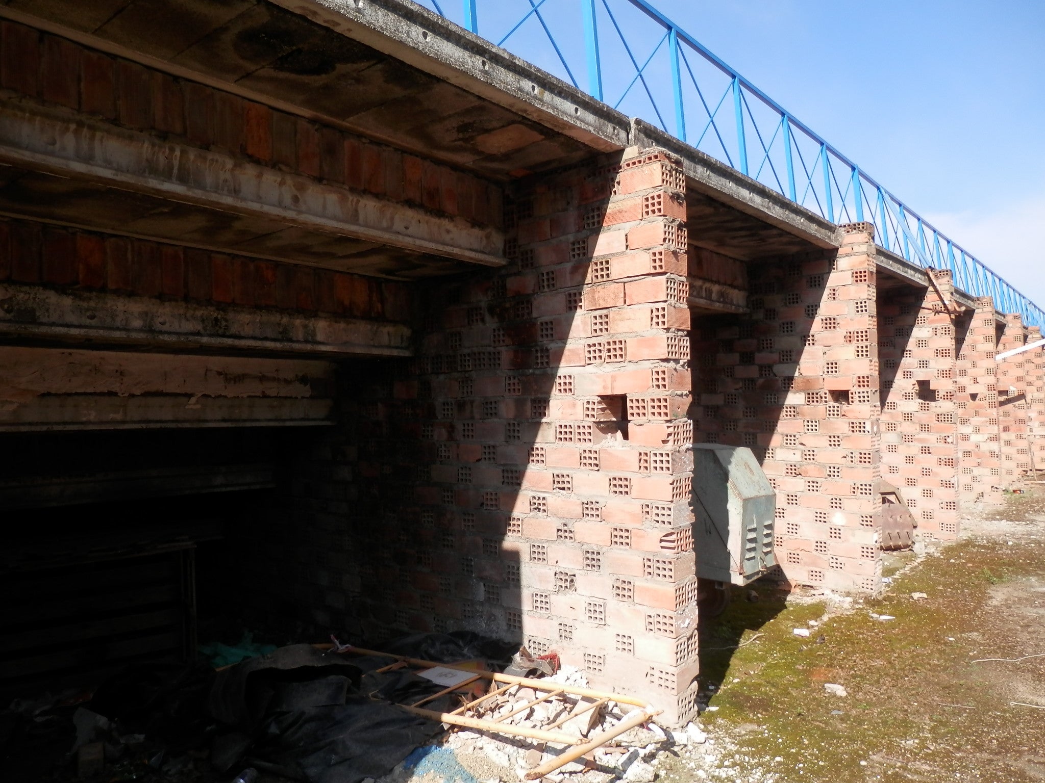 El PSOE denuncia el abandono de las instalaciones deportivas de la ciudad