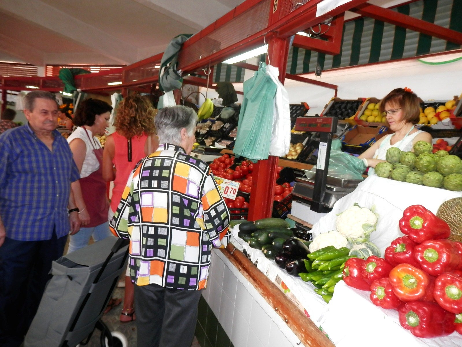 Mercandújar exige la climatización y cerramiento de la Plaza de Abastos