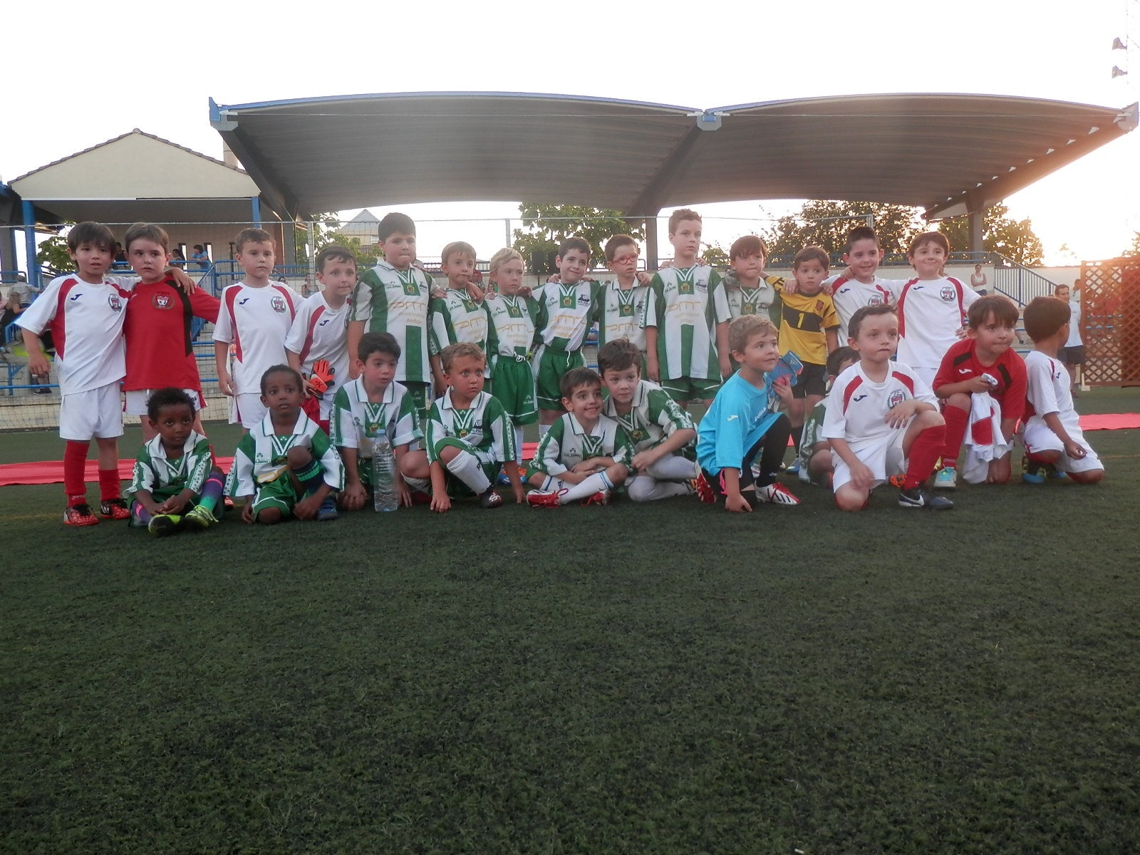 El fútbol base del Betis Iliturgitano cierra una de sus temporada más exitosas