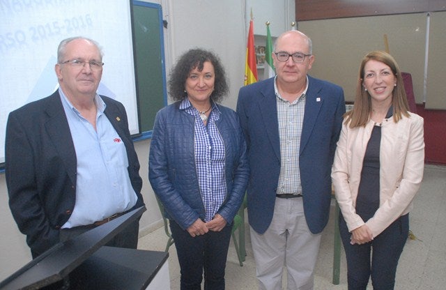 El IES Sierra Morena inaugura el curso con una conferencia sobre la Guerra Civil en Andújar