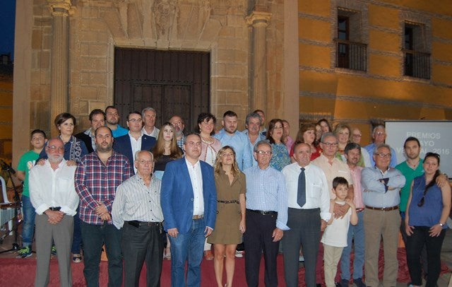 Premiados por la Federación de Asociaciones Alcazaba. 