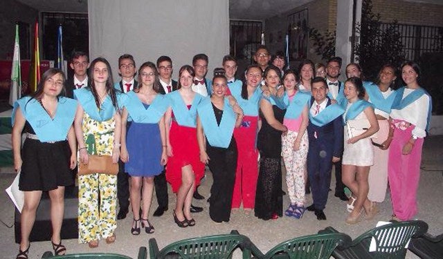 Los alumnos del IES Sierra Morena celebran su fiesta de despedida