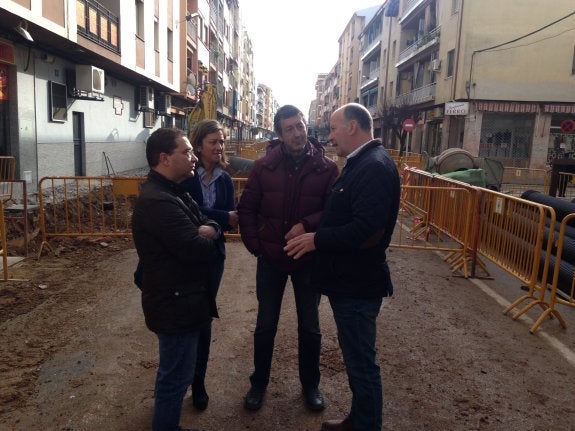 Las obras de remodelación de la calle Emperador Trajano acabarán en verano