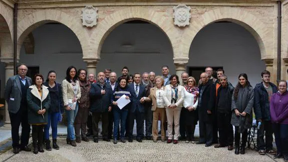 Un encuentro de historiadores homenajea en Andújar a su célebre escritora Gracián Quijano
