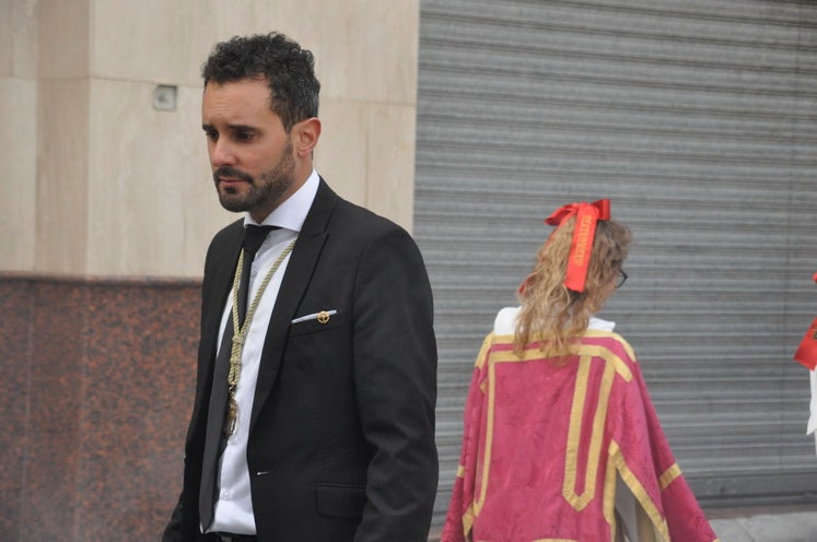 Fotos: La Cofradía de Santiago realiza una excelente estación de penitencia