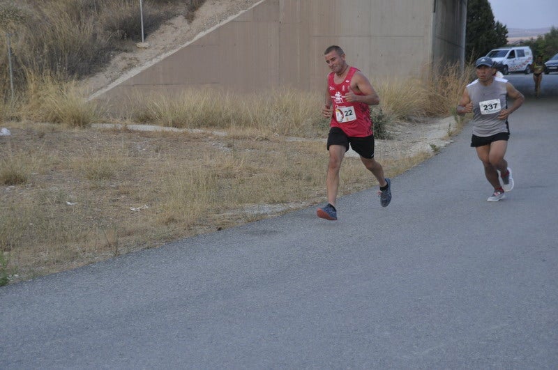 Víctor Doblas Díaz gana la XXI Carrera Popular Quesada Clínica Dental