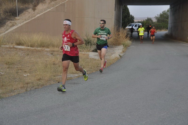 Víctor Doblas Díaz gana la XXI Carrera Popular Quesada Clínica Dental