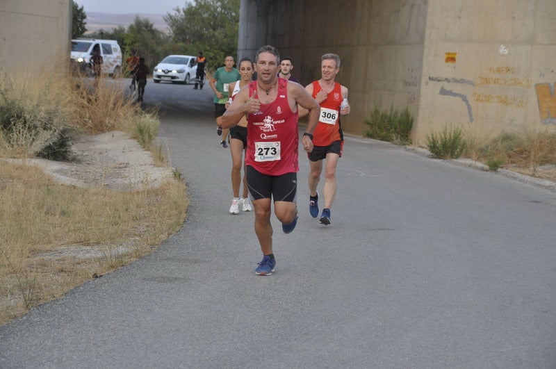 Víctor Doblas Díaz gana la XXI Carrera Popular Quesada Clínica Dental